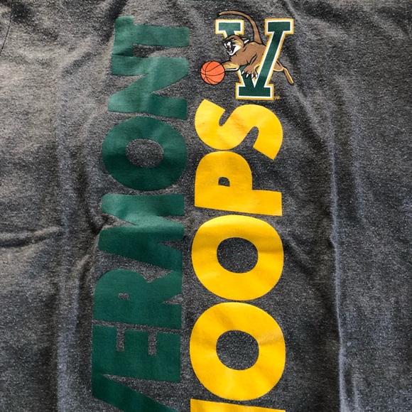 adidas UVM Hoops T-SHIRT Mens S - University of Vermont Catamounts BASKETBALL - Picture 4 of 5